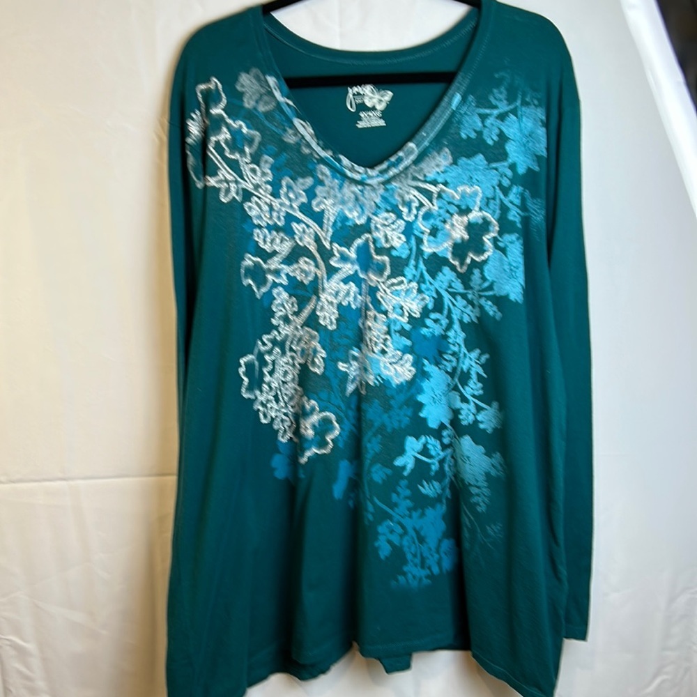 JMS just my size Green and Blues Size 4X (26w-28w) Long Sleeve V Neck